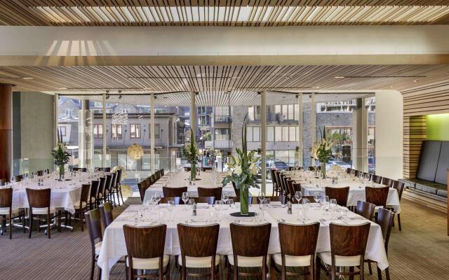 Novotel Queenstown Lakeside