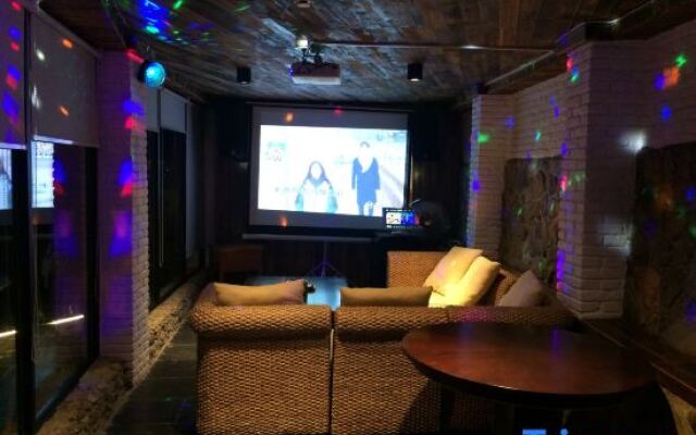 West Time Hot Spring Hostel