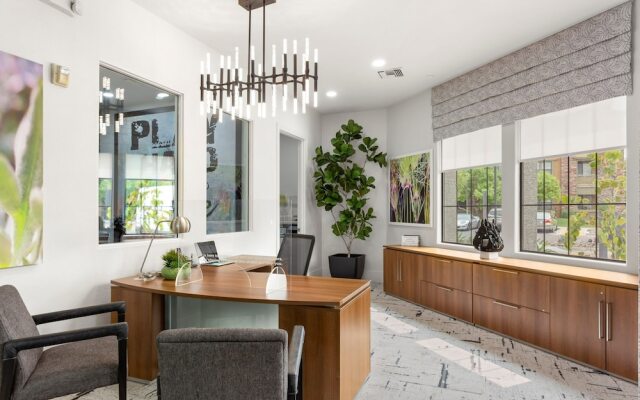 TWO Glendale CozySuites with Pool 2 & 9