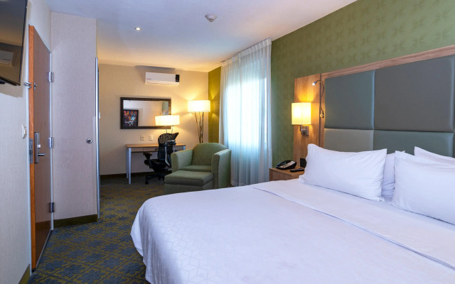 Holiday Inn Express Hotel & Suites Cuernavaca by IHG