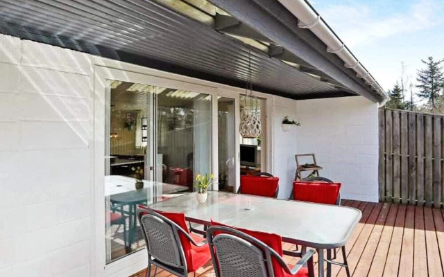 6 Person Holiday Home in Hals