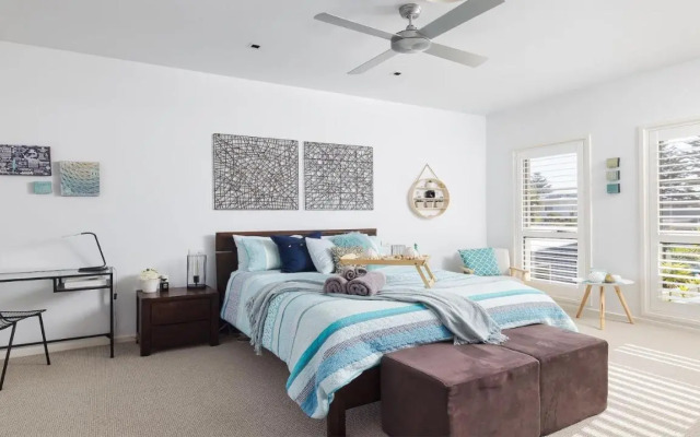 Living the Dream @ Corlette