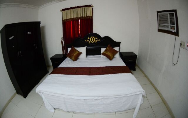 Al Eairy Furnished Apartments Dammam 2