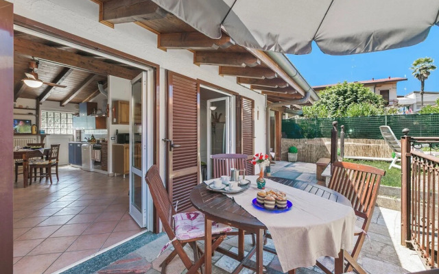 La Maison Dans Le Jardin