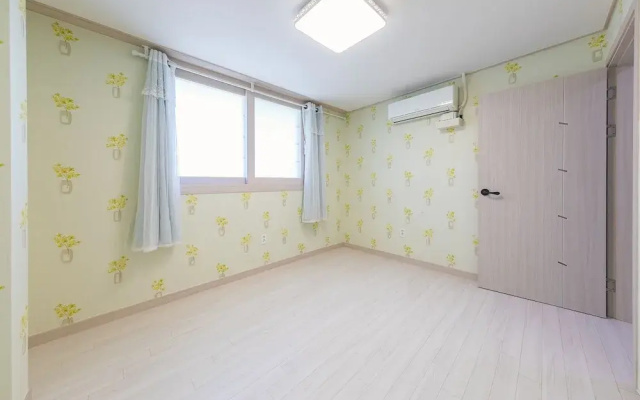 Ulsan Byeoldam Eunchae Pool Villa