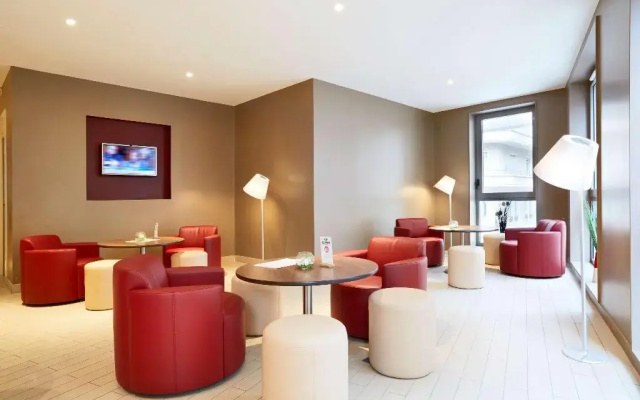 Hotel Campanile Nantes Ouest - Saint Herblain
