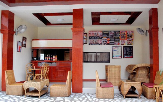 Aquari Travellers Suites