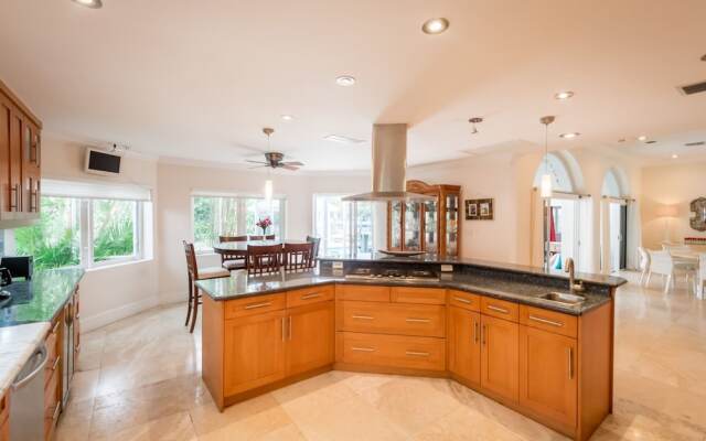 Lime Tree Villa