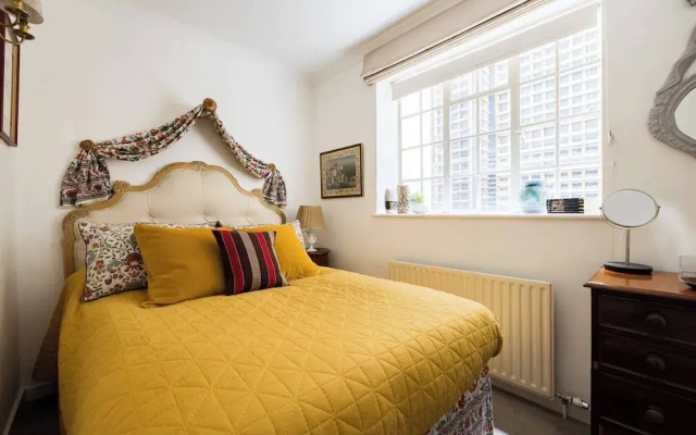 Mayfair W/ac 3-bed-5guests Berkeley Square