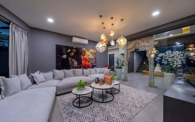 Villa Moonstar