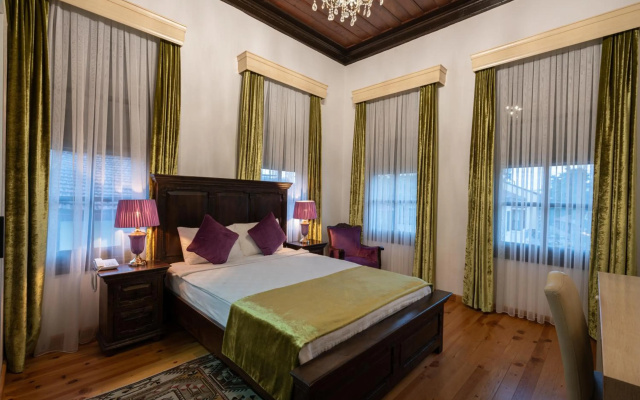 Cedrus Hotel