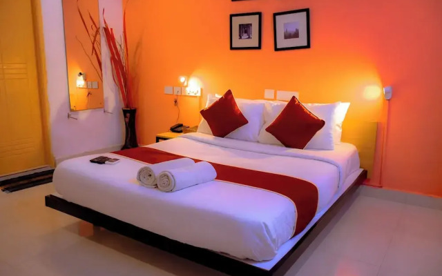 Naksha Tree Hotels Honey Crest