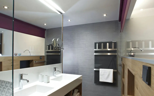 Anthony's Life & Style Hotel