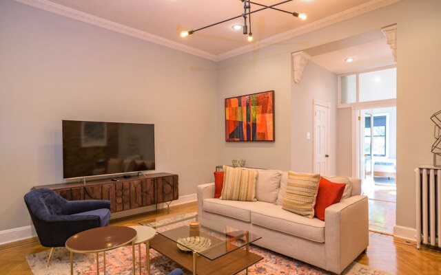 Deedee's Brownstone Van Vorst Park