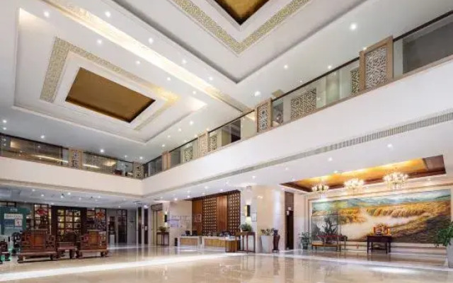 Shengyuan Yujing Hotel (Danzhou Bus Terminal)