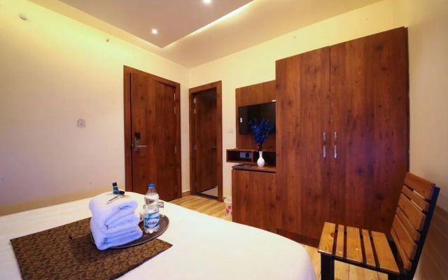 Hotel Aishwarya And Restaurant