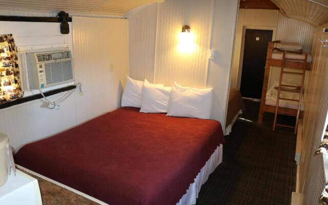 Red Caboose Motel