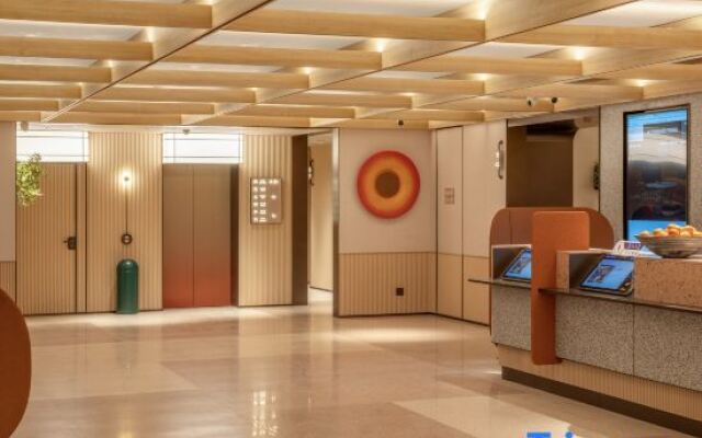 Orange Hotel (Tianjin Wudadao Xiaobailou）