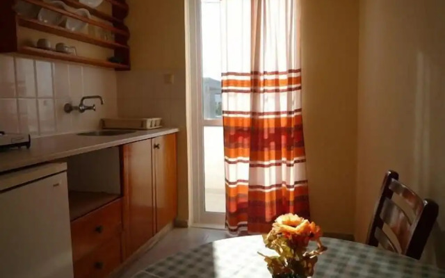 Haris Apartments