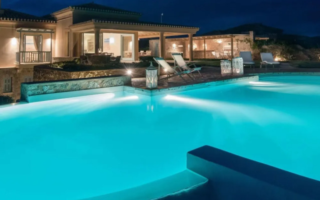 Luxurious Villa in Peloponnese With Pool