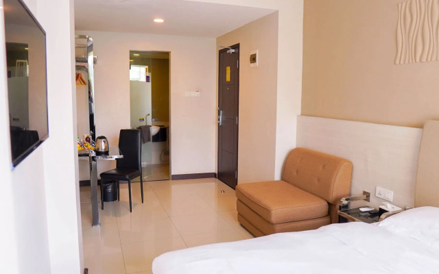 Verse Lite Hotel Gajah Mada