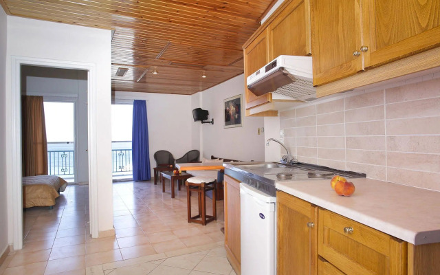 Kyveli Apartments