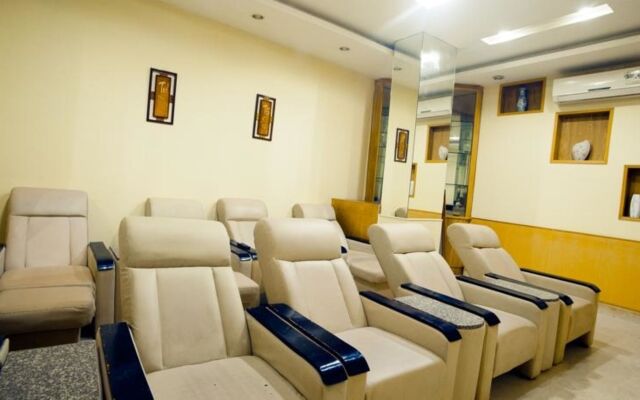 Boss Palace Hotel
