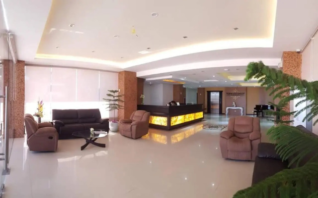 Panorama Summit Hotel
