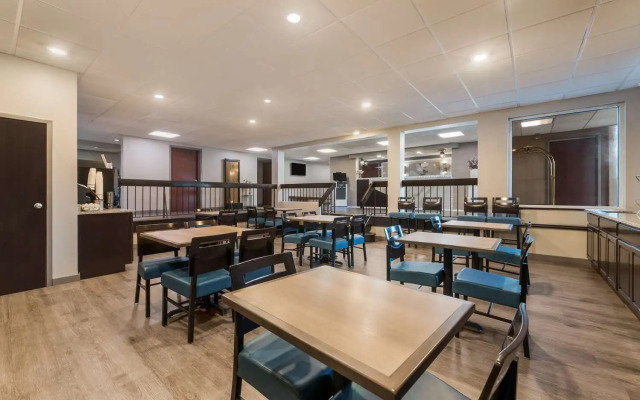 Best Western Burlington Inn