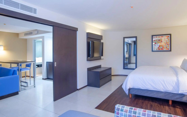 Holiday Inn Express Mexico Basilica by IHG