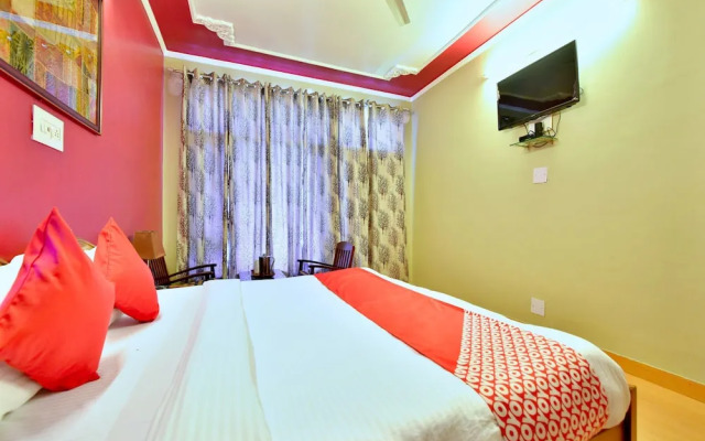 OYO 12238 Hotel Snow Crest Inn