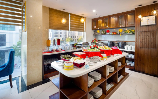 Menora Premium Da Nang