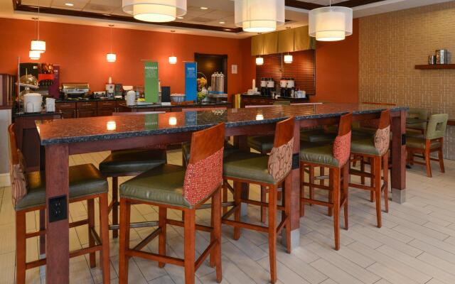 Hampton Inn College Park