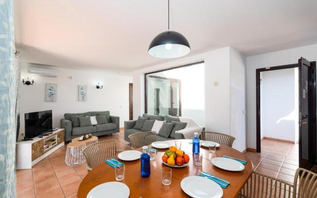 Villa Papagayo by Villa Plus