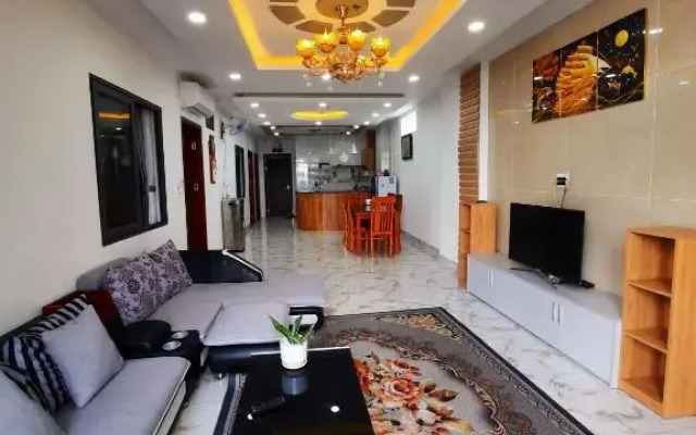 MM's House
