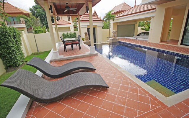 Bang Saray Pool Villa by Pattaya Sunny Rentals