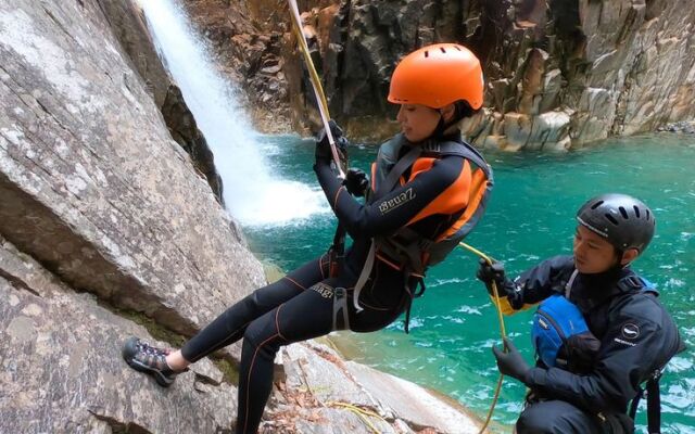 The Expedition Hotel Zenagi