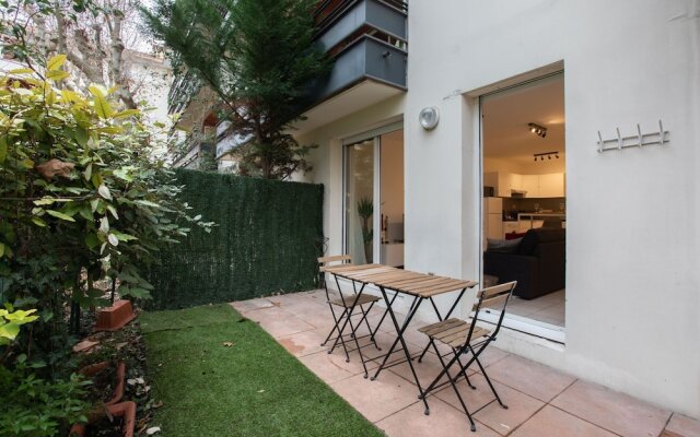 Moderne cosy 350m C. Mirabeau