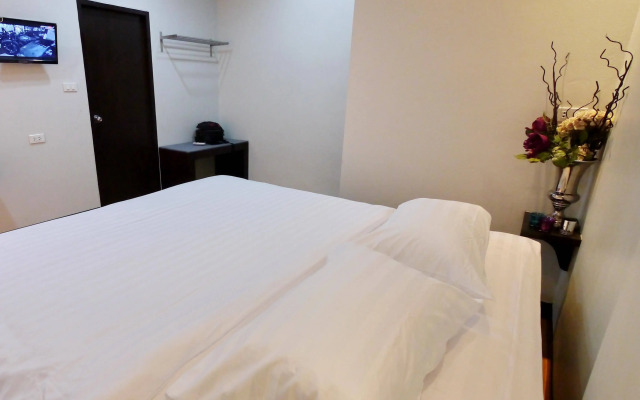 Basic Line Hotel at Loikroh