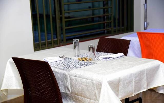Golden View Hotel Ibanda