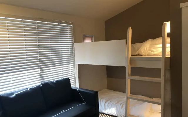 Condominium MIRAHAKONE