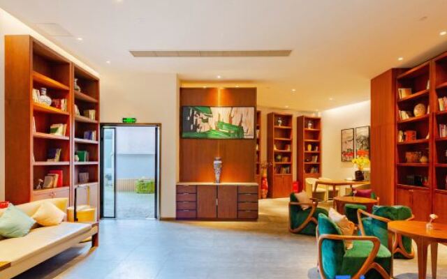Mixun Hotel