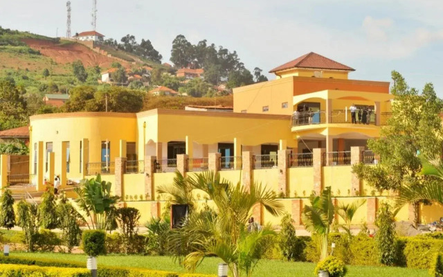 Nican Resort Hotel
