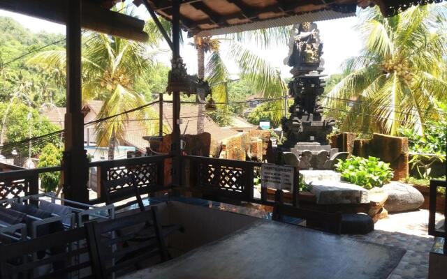 Kembar Inn Padangbai