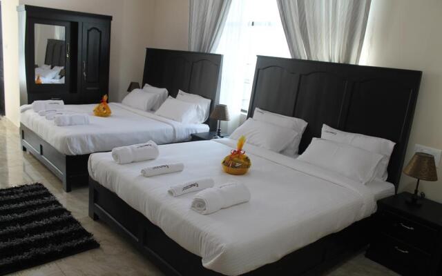 Tripstays 4037