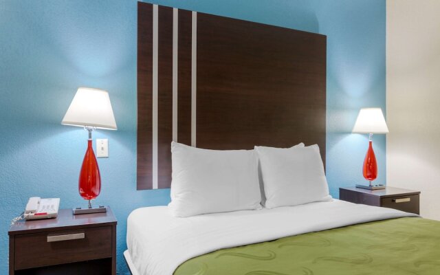 Super 8 Reynolds /East Columbus Area