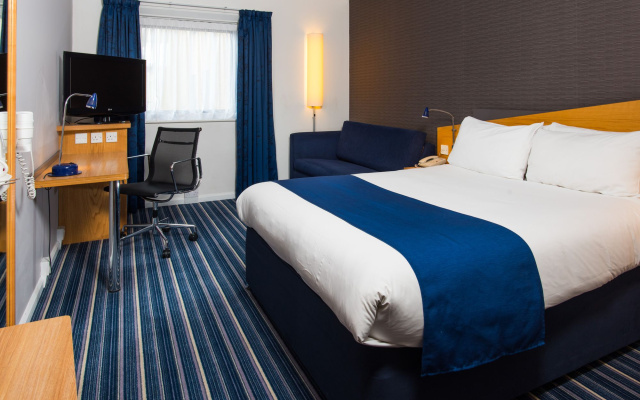 Holiday Inn Express Northampton - South by IHG