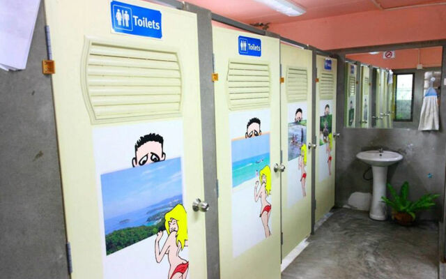 OYO 586 I Hostel Phuket