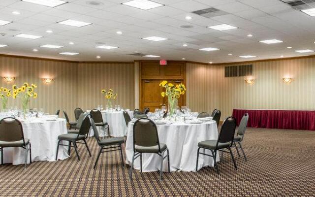 Holiday Inn Lancaster County