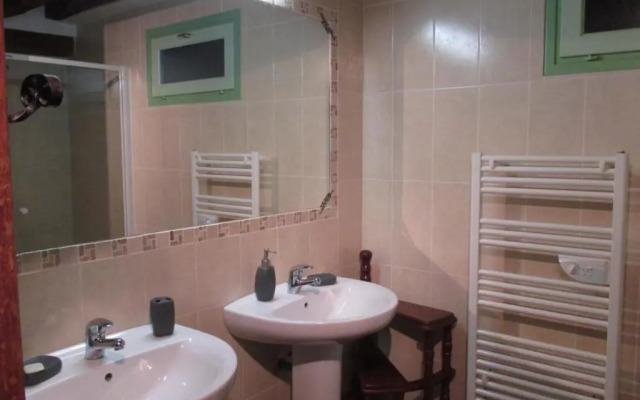 Gîte Noyant-d'Allier, 4 pièces, 9 personnes - FR-1-489-225